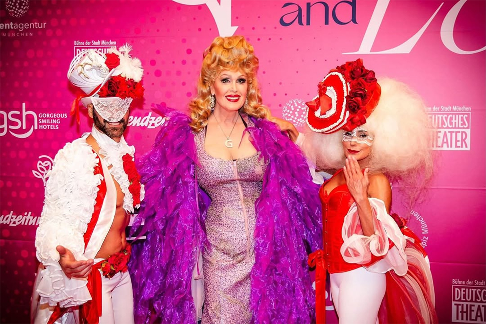 GLORIA GRAY - ROSES AND LOVE BALL 2026 - DANKE!